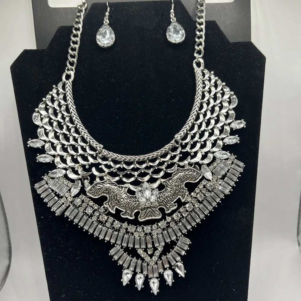 Beautiful Fashionable Statement Necklace Earring set Bohemian Style‎